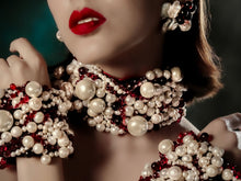 Cargar imagen en el visor de la galería, Path of pearls choker