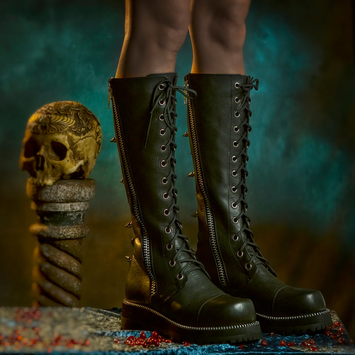 Black double zipper leather boots