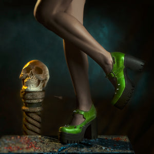 Zapatos verdes góticos 