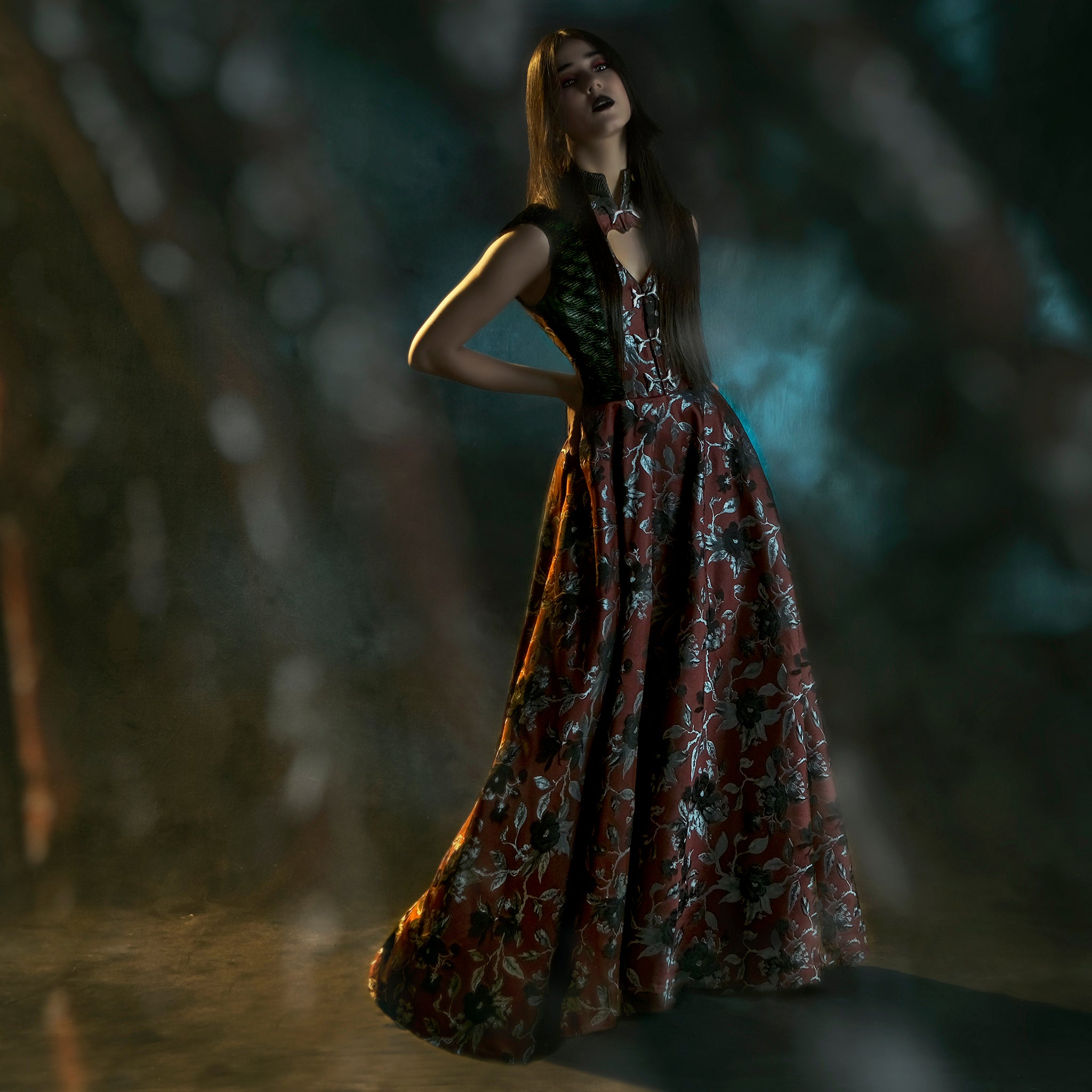 Burgundy and black brocade long dress Lorena Cordero Burgundy and black brocade long dress Lorena Cordero